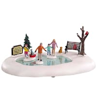 Lemax Family Skating Day B/O (4.5V)