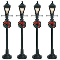 Lemax Gas Lantern Street Lamp Set Of 4 B/O (4.5V)