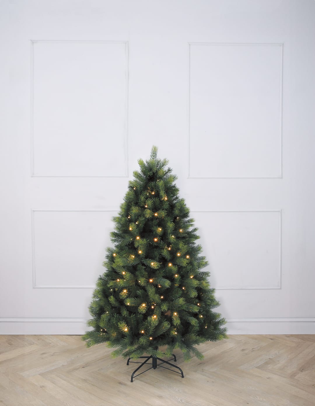 Aspen Fir Prelit (Various sizes)