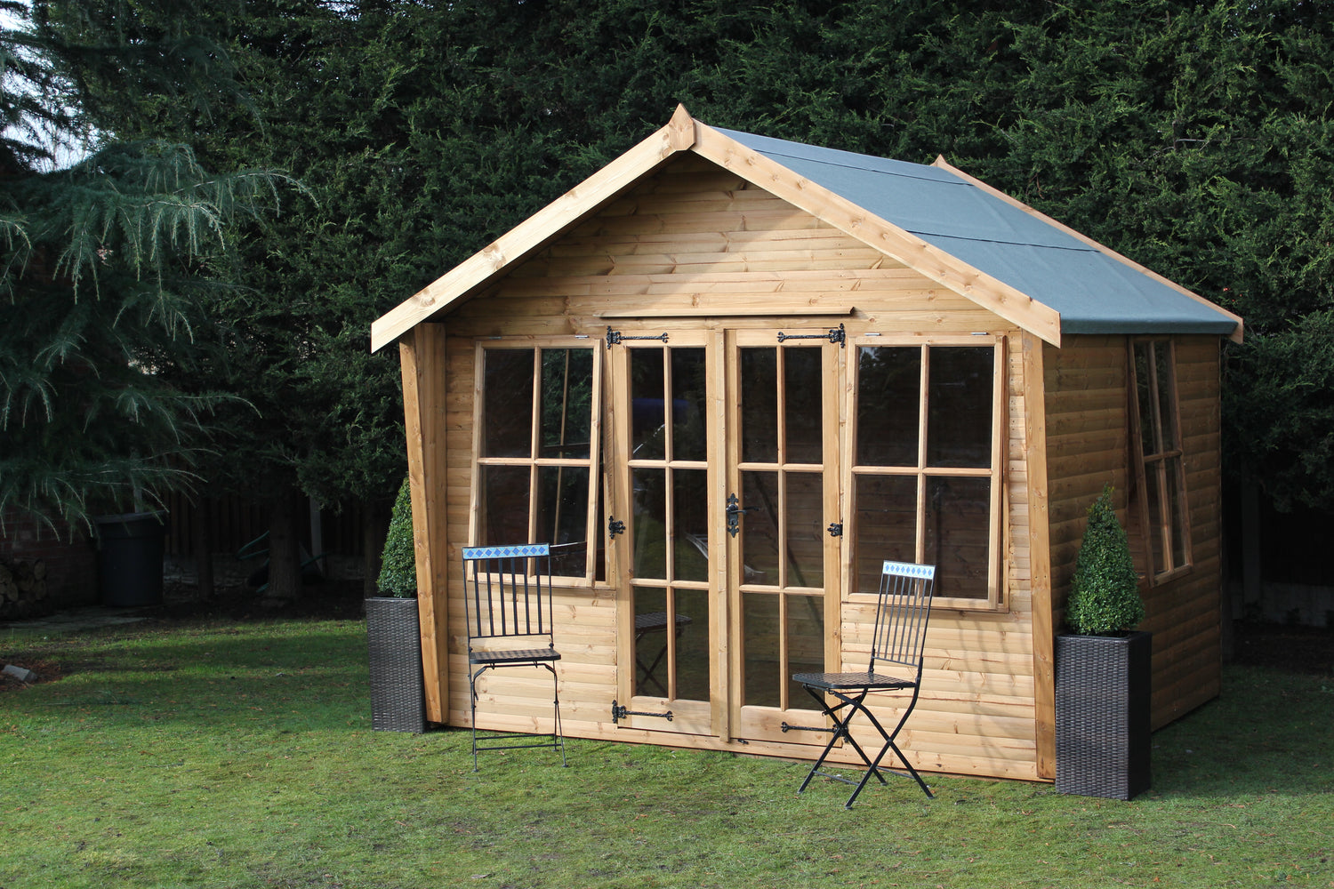 Alpine wing cabin shed