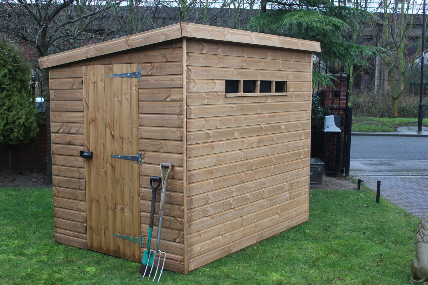 Security pent shed