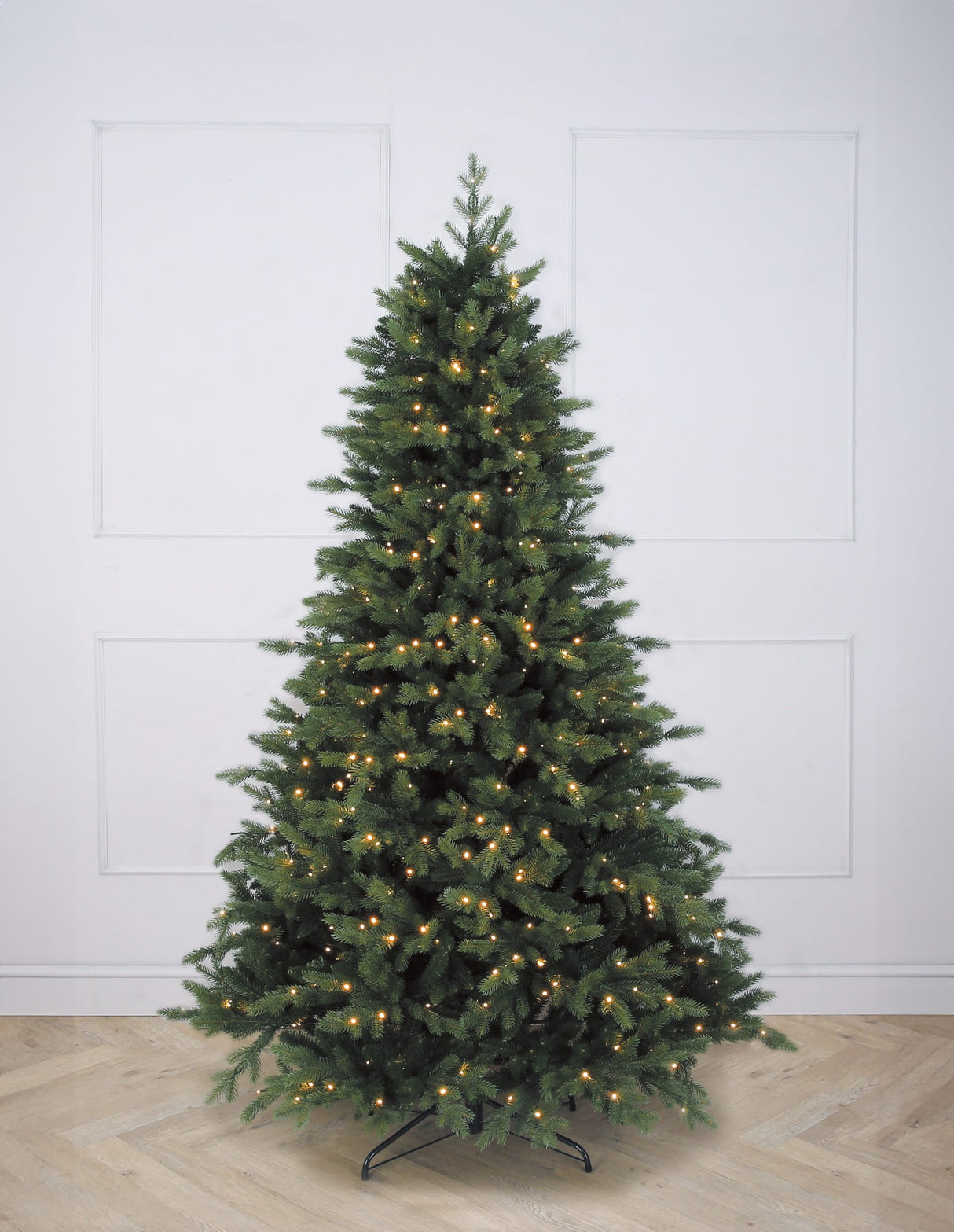 Chamonix Spruce Pre-Lit