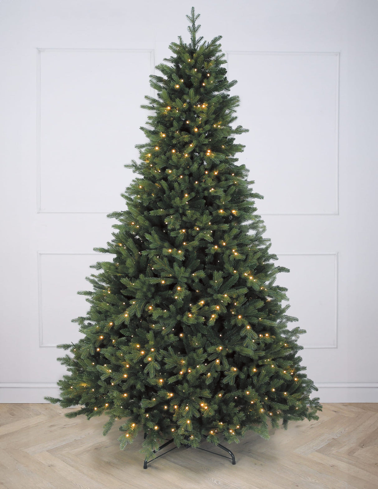 Chamonix Spruce Slimline Pre-Lit (Various sizes)