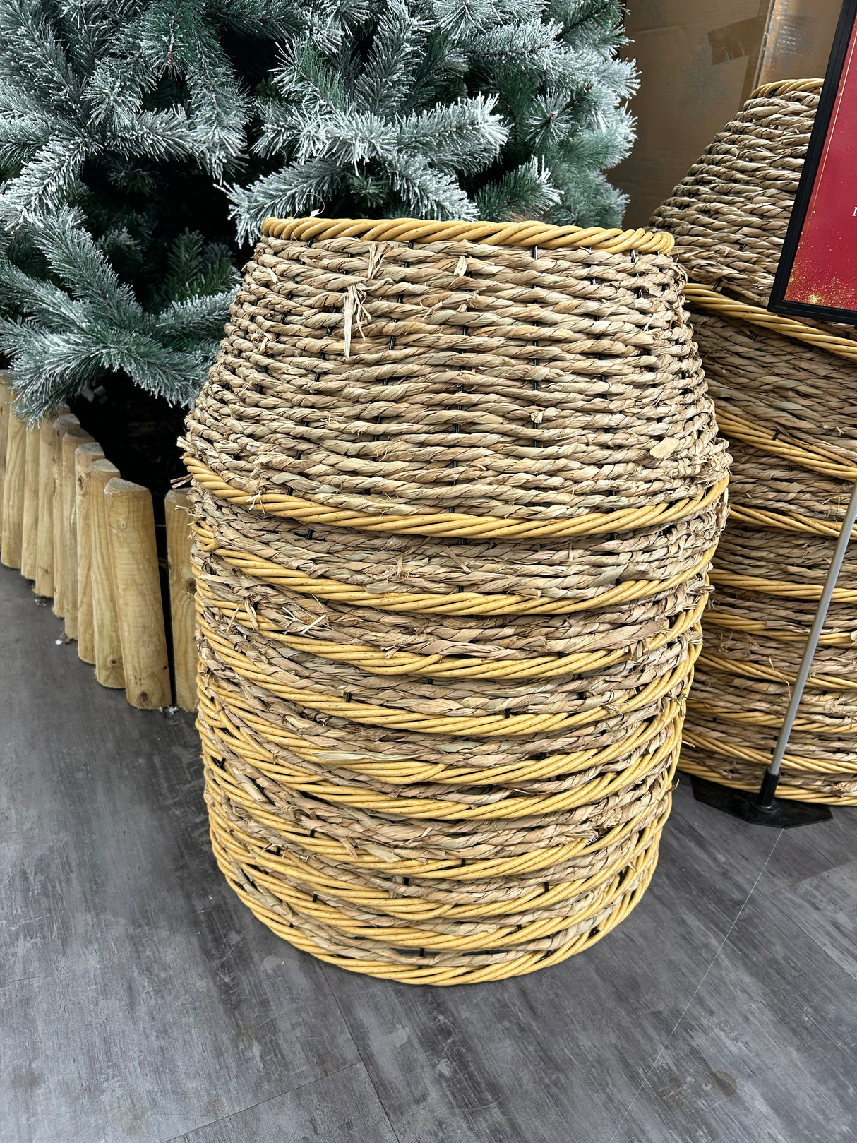 Sea Grass Tree Skirt