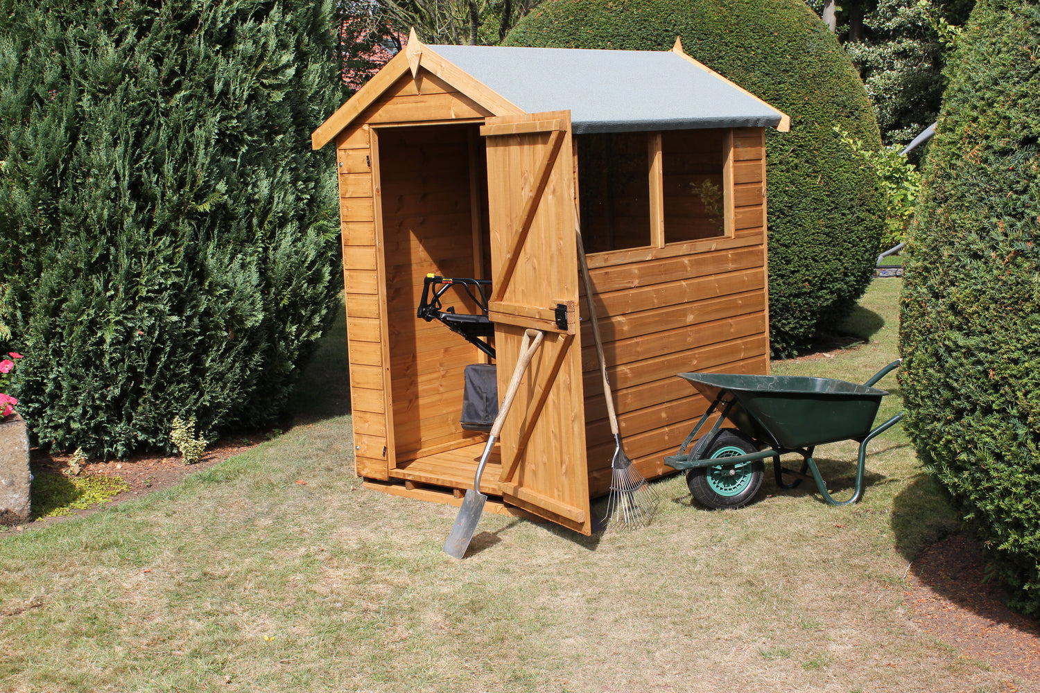 Apex standard shed