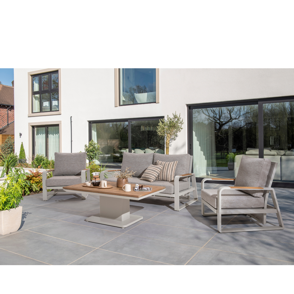 Montana Lounge Dining Set Beige with height adjustable table