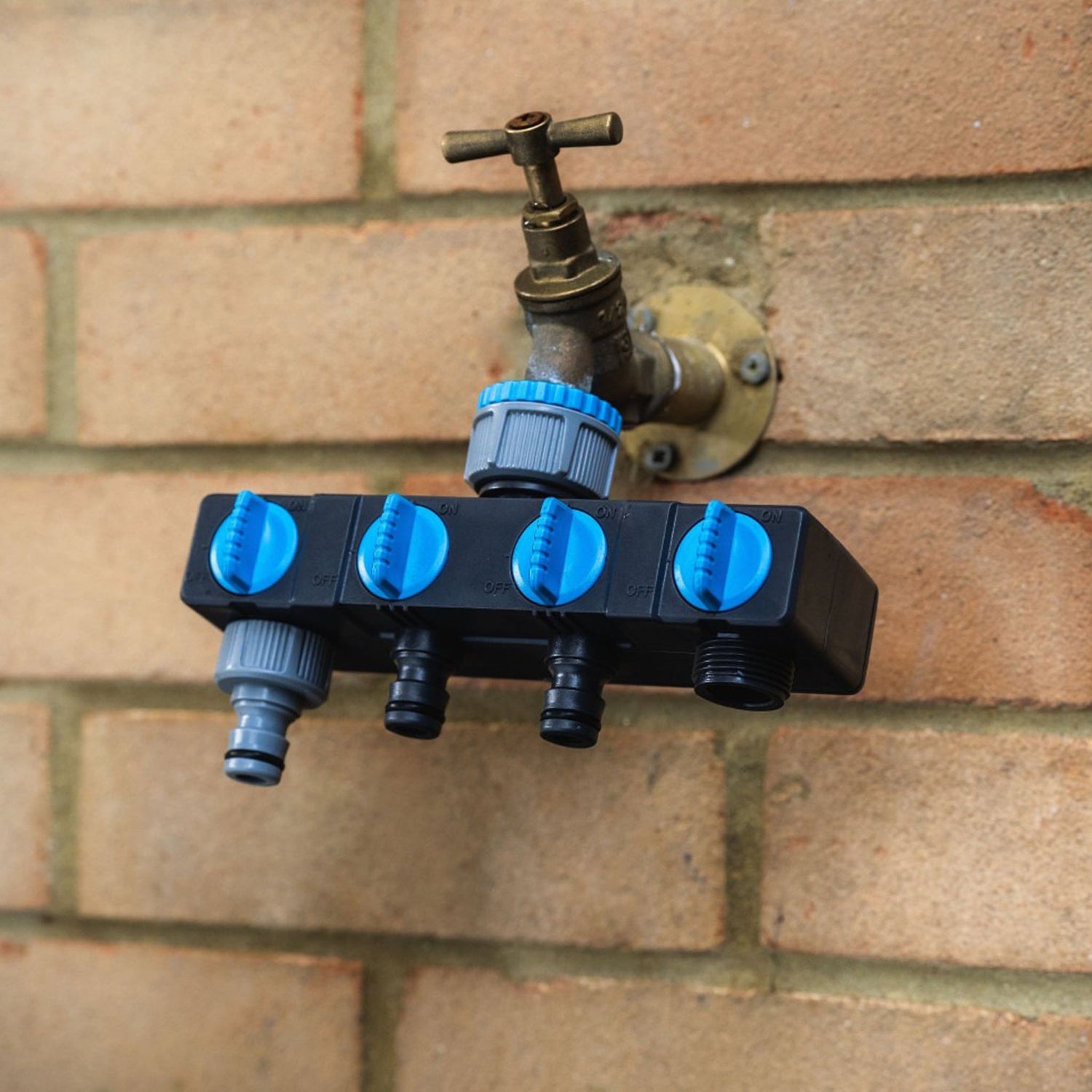 Flopro Four Way Tap Connector