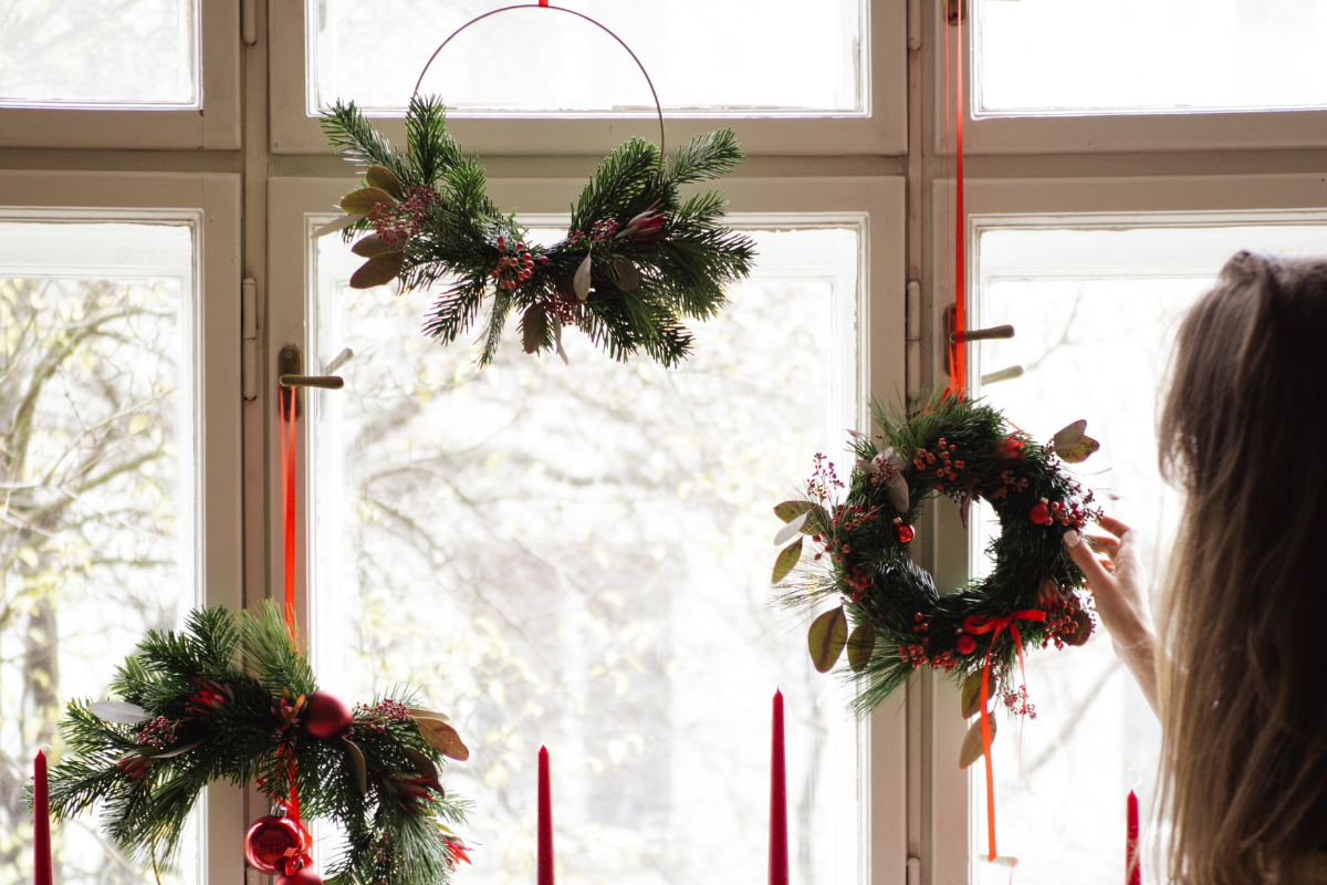 Decorating Clips & Hooks