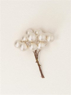 Pearl Berry Bunch Pick