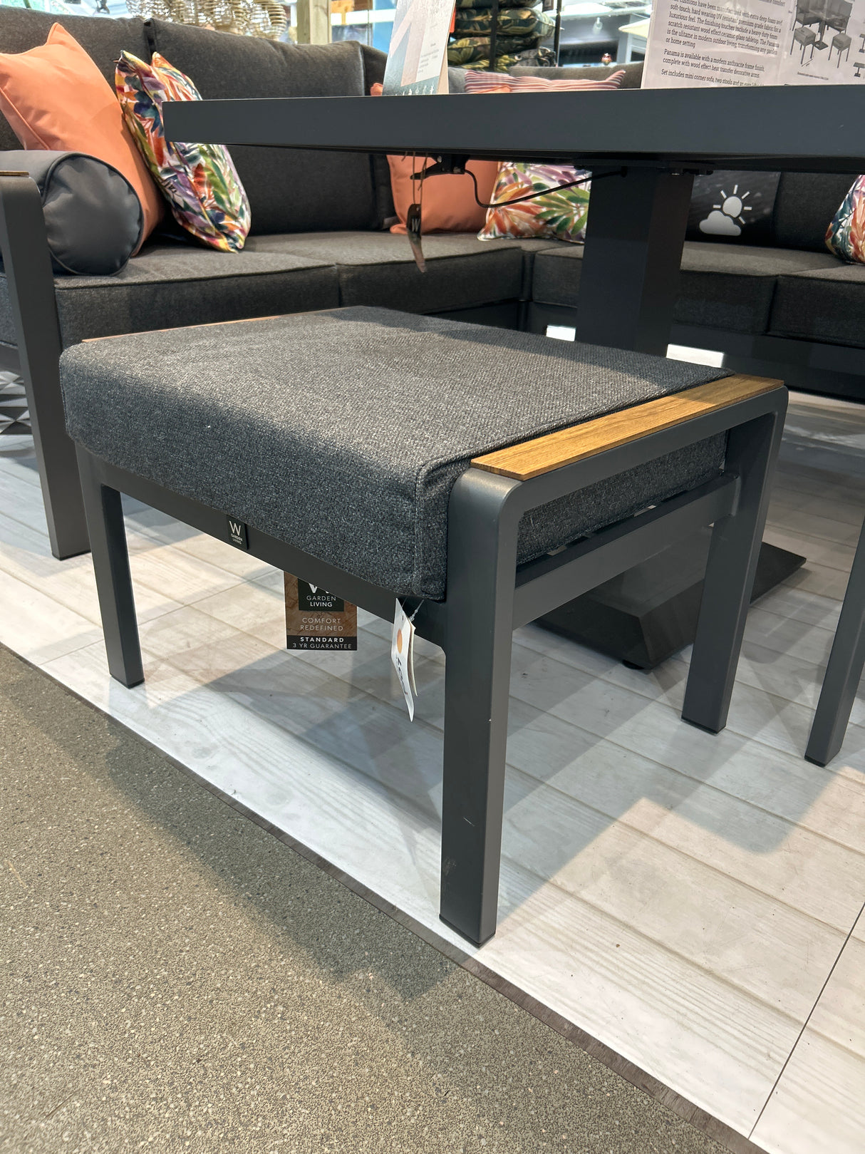 Panama Casual Corner Set