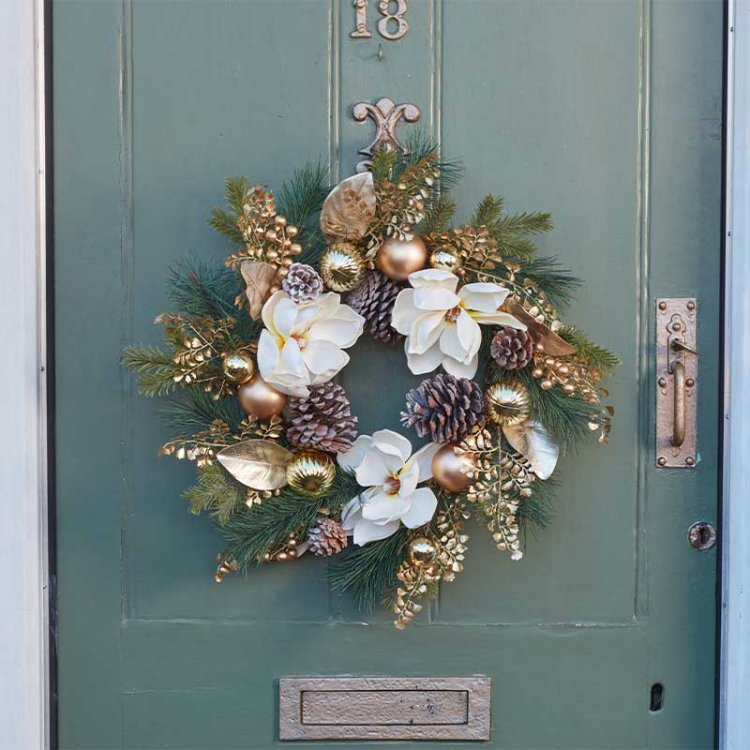 Champagne Magnolia Wreath 60cm